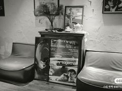 -麦田书店(国防路店)