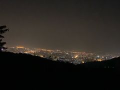 -鬼笑石后山停车场