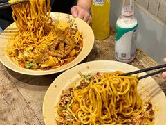 -方铲铲·成都板凳面(滨江银泰店)