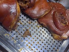 -明姨仔潮汕美食·碳炉猪脚·汕尾牛腩饭·起片鸡煲(起义路店)