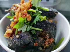 黑色经典臭豆腐-黑色经典臭豆腐·湖南特产(坡子街店)