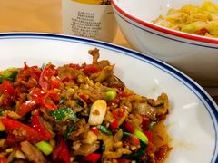 碎红辣椒炒肉-憨伢子·家常菜小食堂·有锅气の炒菜(江汉路店)