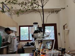 -SAFARI COFFEE
