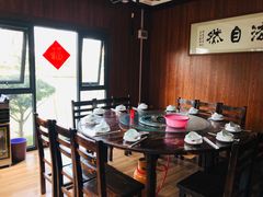 包厢-绿雅居原生态农庄(小涌店)