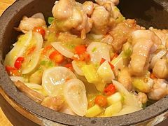 石锅牛蛙-弄堂里(新天地店)