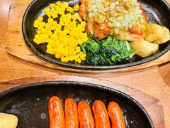 -萨莉亚(百联真光路店)