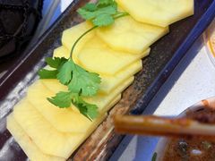 -老牌坊云南鱼豆花火锅(哈西万达店)