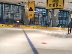 -冰纷万象滑冰场(南山万象天地店)