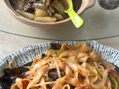 -天天向上素食餐厅(五台山店)
