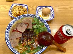 -舌尖尖·兰州牛肉面(浦东机场店)