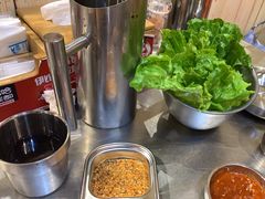 -哈哈碳都·牛肋条无限自助烤肉(台江万达店)