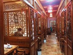 大堂-小草房水煮鱼(东关大街店)