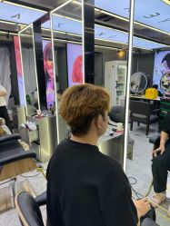 -藤野造型烫发染发