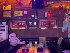 -喜鹊音乐酒馆(西街店)
