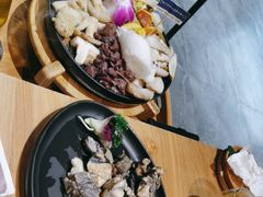 -一朵菌·野生菌探索家火锅(南亚店)
