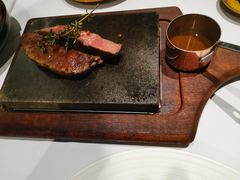 -Erman岩烧牛排(虹桥南丰城店)