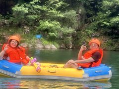 -安吉龙王山峡谷漂流