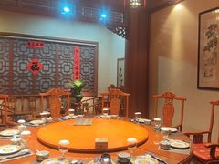 -龙悦湾酒家·八阵鱼生·渔人码头店