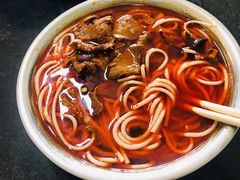 红油牛肉粉-薛记襄阳香辣牛肉面(平安路店)