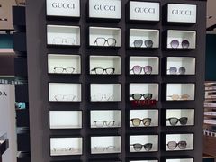 -LensCrafters亮视点(东方新天地店)