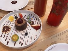 -Mark&Mars Restaurant