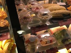 -星巴克(浦东机场T2到达店)