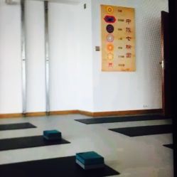 -馨媛瑜伽普拉提