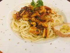 -Neary Khmer Restaurant