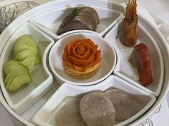 -罗浮宫酒店