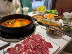 -贵府酸汤牛肉火锅·贵州老字号(飞山街店)