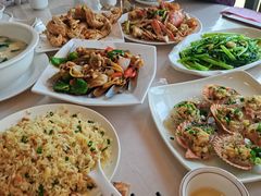 -鹏城人家海鲜酒家·23年老字号(较场尾店)