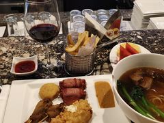 -上海锦江汤臣洲际大酒店柒酒廊