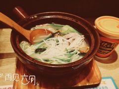 -刀小蛮半只鸡过桥米线(家乐福四元桥店)