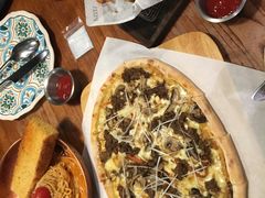 烤牛肉披萨-I HOLIC艾豪丽披萨(KKone店)