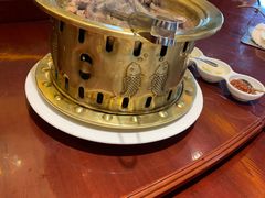 -乌兰湖畔草坪轻奢营地