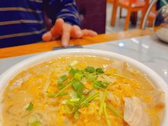 酸菜粉条五花肉-方城小吃店