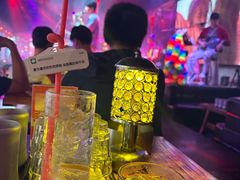 -喜鹊音乐酒馆(西街店)