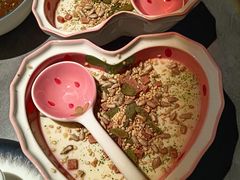 -伴山牛贵州黄牛肉火锅·苗疆非遗艺术餐厅(上海首店)