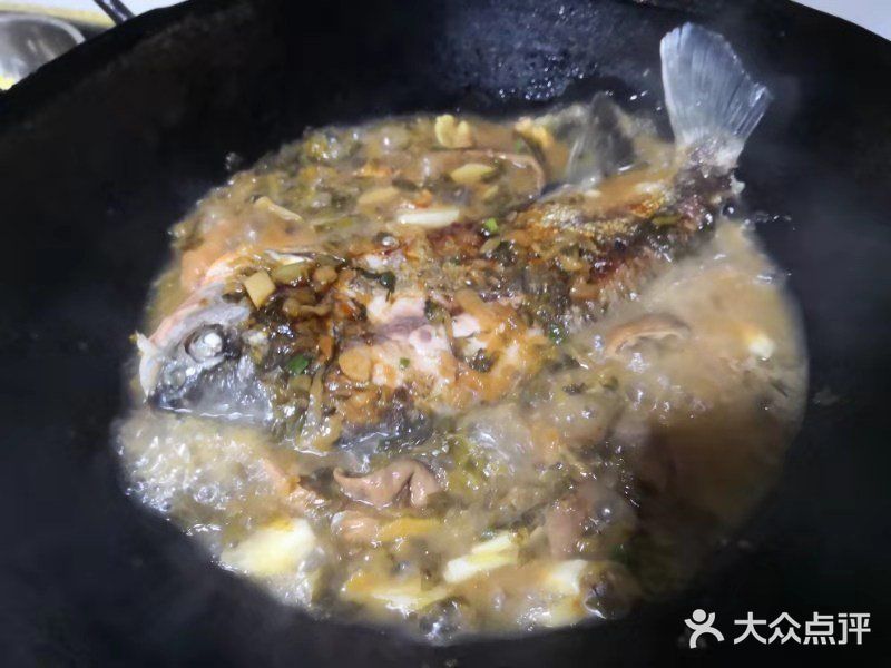 酸菜红烧金鲳鱼，高蛋白低脂肪为健康打call！