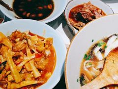 -百春原湖南牛肉粉(百联世纪店)