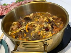 -阿鹏故事野生菌火锅(古城店)