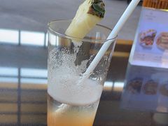 -亚龙湾喜来登·美景台大堂吧