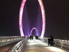 -南京眼步行桥