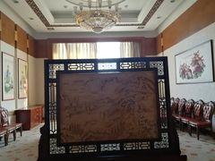 -南郊宾馆·风味自助餐厅·山东十六地市特色菜