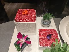 -左庭右院鲜牛肉火锅黑金店(陆家嘴中心店)