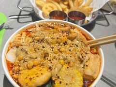 -W COLLECTIVE  DESSERT SHOP