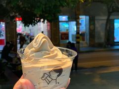 -喜茶(上海打浦桥日月光gelato lab+店)
