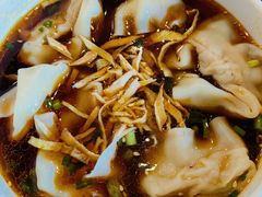 红汤辣馄饨-王興記(中山路店)