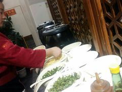 -锅首鲜品火锅(鸳鸯店)
