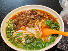 -黔阿牛菌汤牛肉粉全牛火锅(喷水池店)